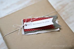 fabric_tag_gift_wrapping_upclose-600x400