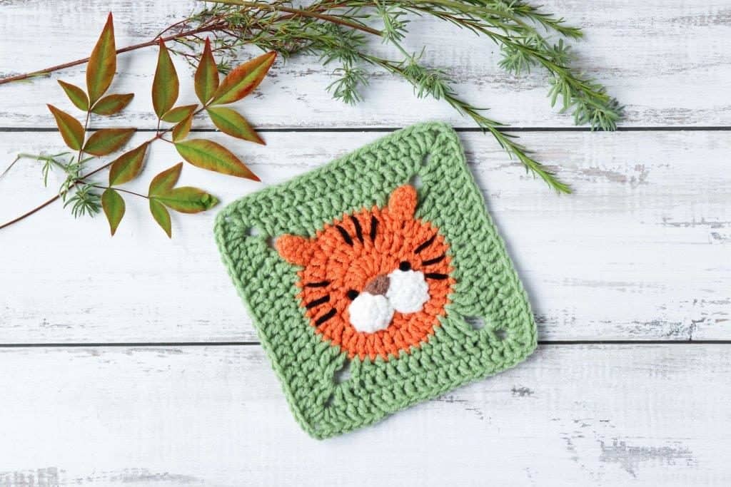 Crochet tiger square pattern