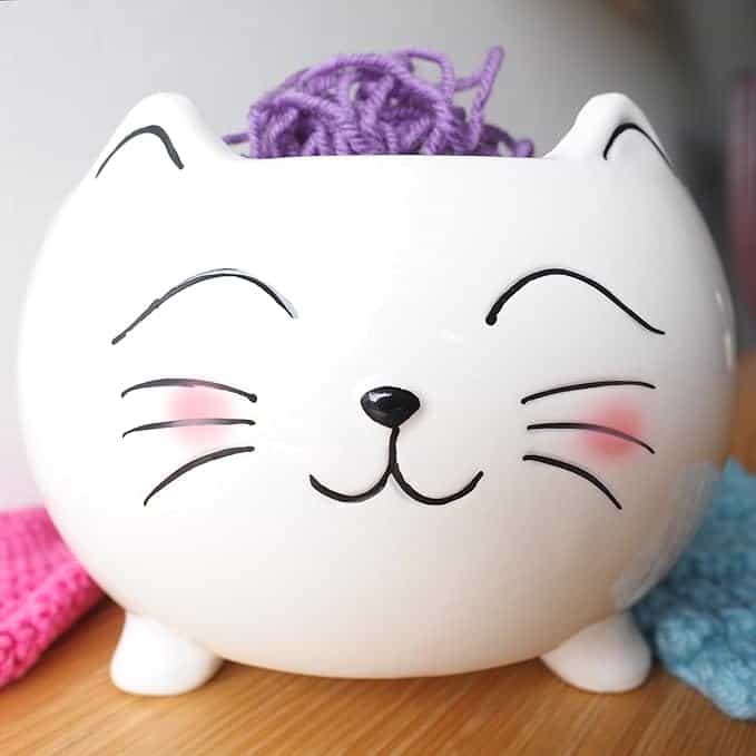 Gifts for crocheters | over 60 gift ideas Cute kitty shaped yarn bowl