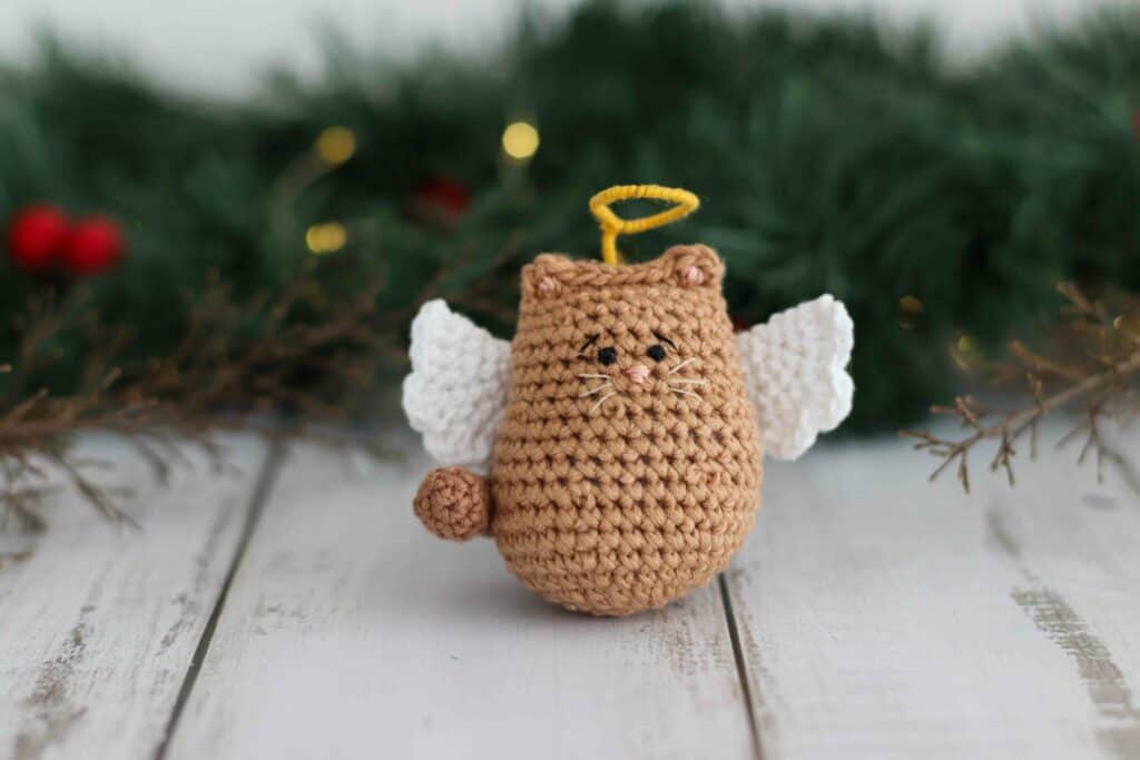 Itty Bitty Angel Kitty | Crochet Angel Cat Pattern Itty Bitty Angel Kitty | Crochet Angel Cat Pattern