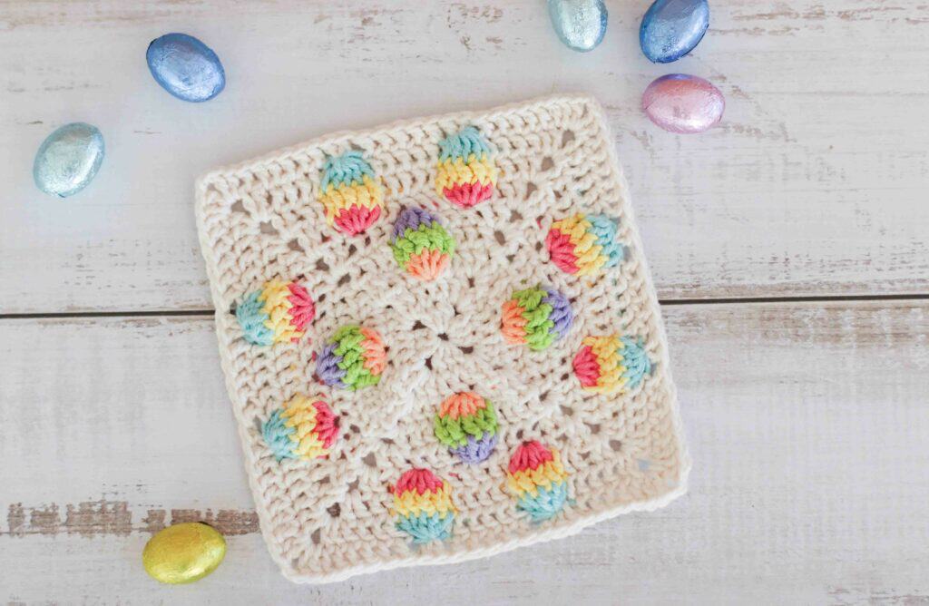 Free Easter Egg Granny Square Pattern (3D Crochet Square) Easter crochet square